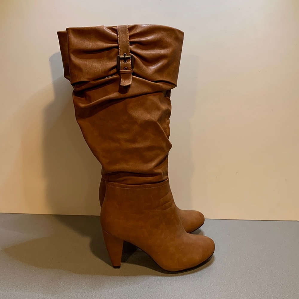 High heel boots